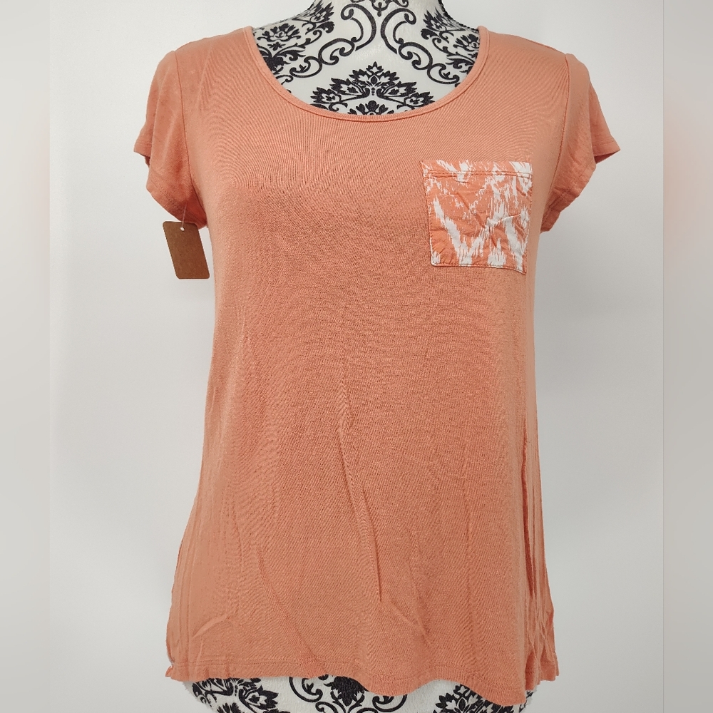 St. John's Bay Womens Light Orange Short Sleeve Top with Patterned Back Sz Small